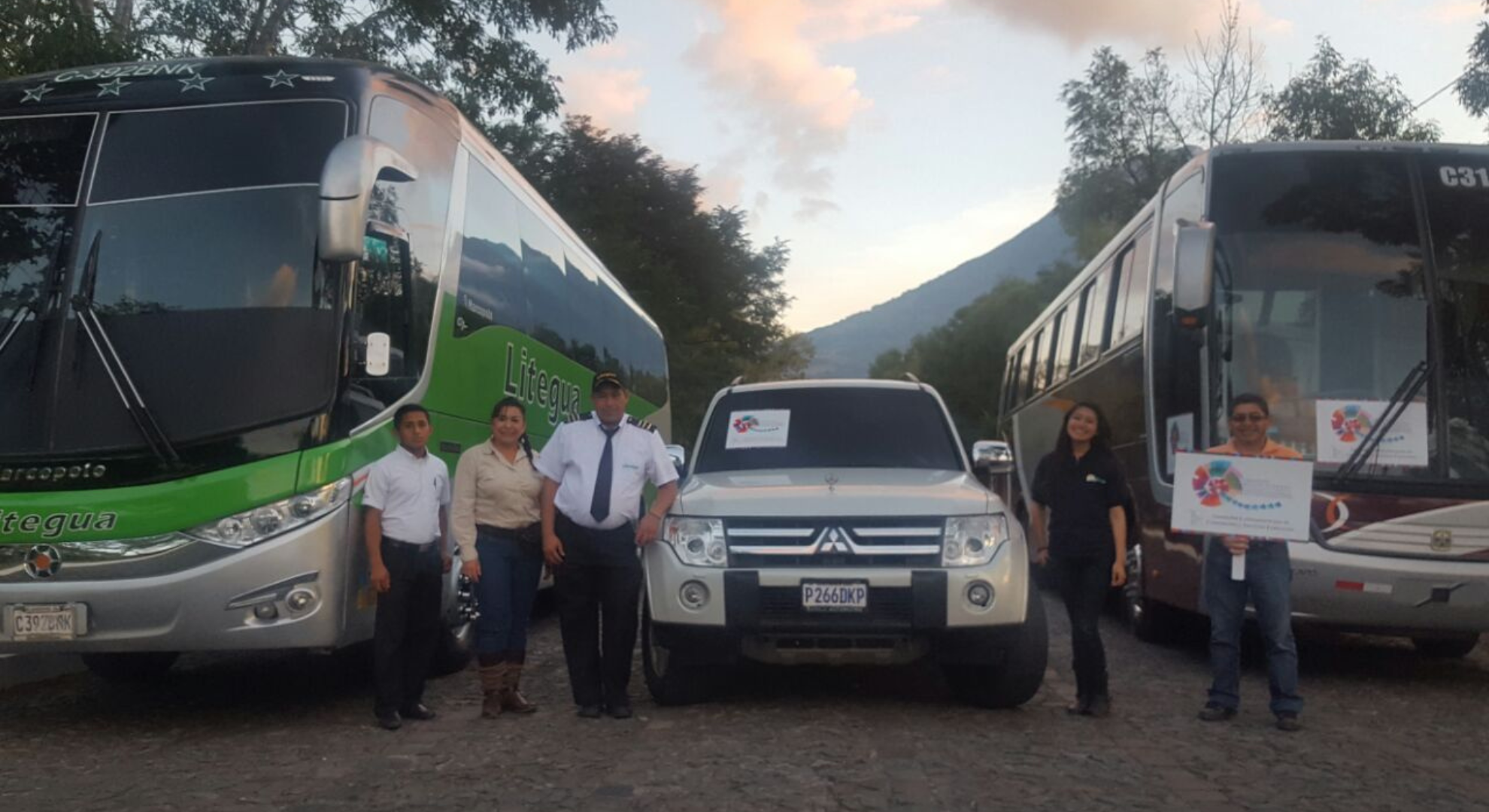 Flota STS - buses y vehículos ejecutivos